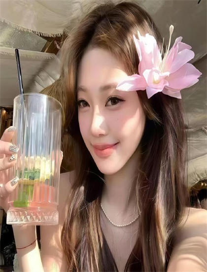 姐姐5免费完整高清电视_黄景瑜跟李沁学自拍_性添LBB在线视频