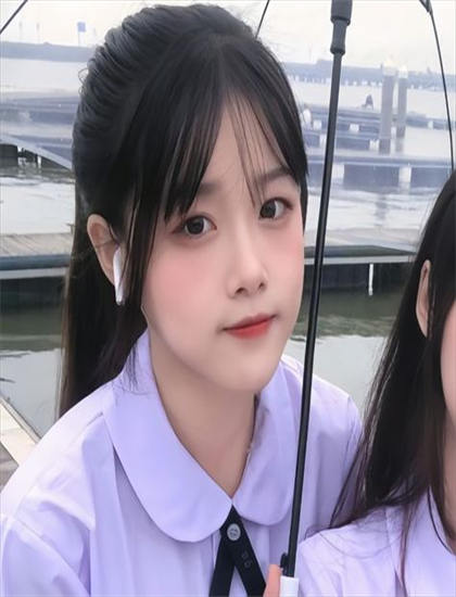 《我们的四十年(2019)》社会批判视角：现实问题与批判意识分析